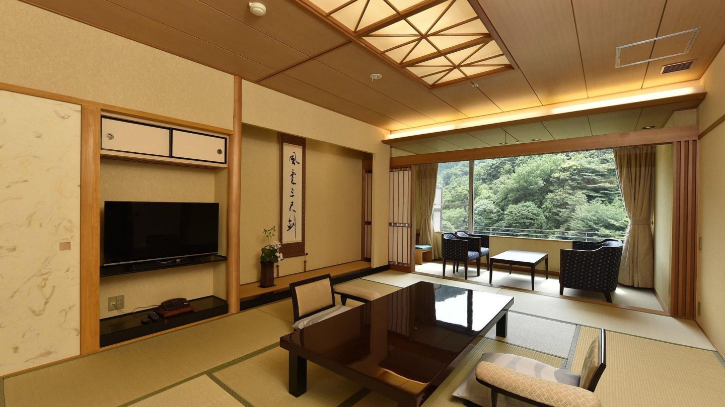 Arima Onsen Gekkoen Korokan Ryokan Kobe Suite Room Living Area ザ レイクスイート 湖の栖 このすみか 公式 ベストレート保証